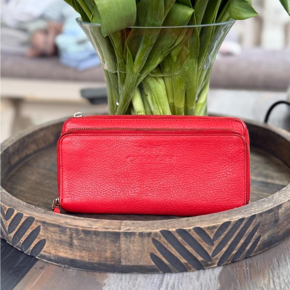 Coach Red Leather zippy wallet